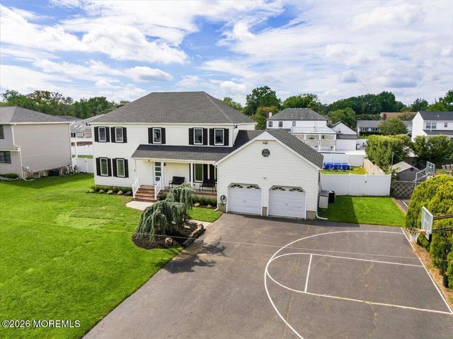 5 Ridge Road, West Long Branch, NJ 07764