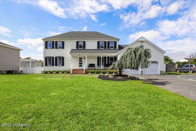 5 Ridge Road, West Long Branch, NJ 07764