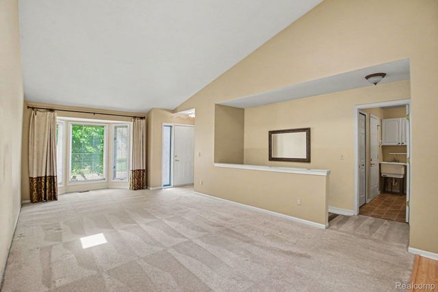 15540 Caputo Court, Clinton Charter Township, MI 48035