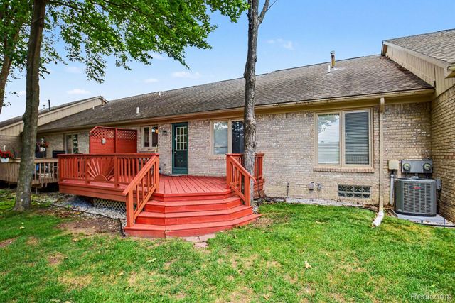 15540 Caputo Court, Clinton Charter Township, MI 48035