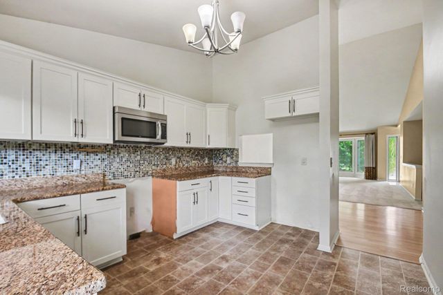 15540 Caputo Court, Clinton Charter Township, MI 48035