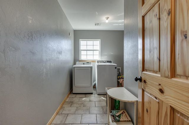 17725 Saddleback Lane, El Reno, OK 73036