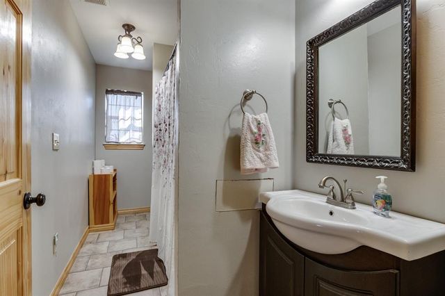 17725 Saddleback Lane, El Reno, OK 73036
