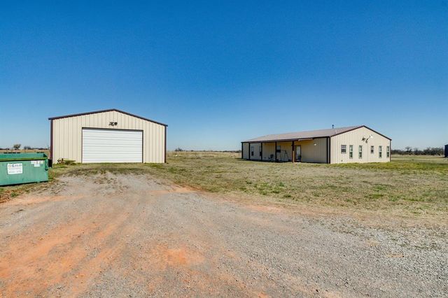 17725 Saddleback Lane, El Reno, OK 73036