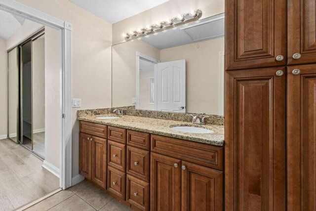 3658 SW SUNSET TRACE Circle 3658, Palm City, FL 34990