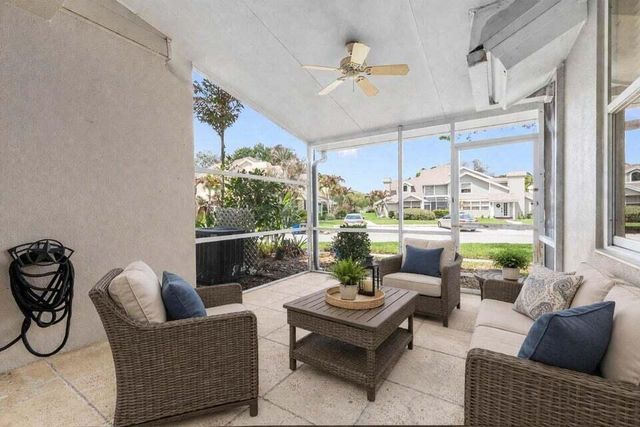 3658 SW SUNSET TRACE Circle 3658, Palm City, FL 34990