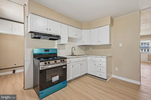 1032 ALCYON DR, Bellmawr, NJ 08031