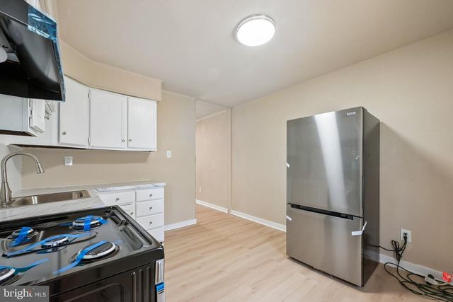 1032 ALCYON DR, Bellmawr, NJ 08031