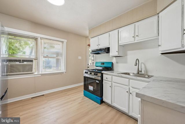 1032 ALCYON DR, Bellmawr, NJ 08031