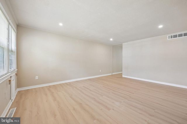 1032 ALCYON DR, Bellmawr, NJ 08031