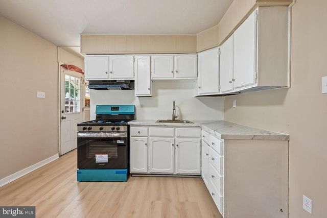 1032 ALCYON DR, Bellmawr, NJ 08031
