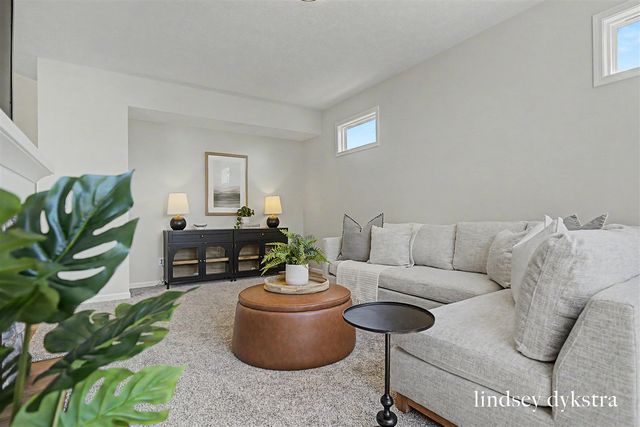 3864 Autumn Acres Court, Rockford, MI 49341