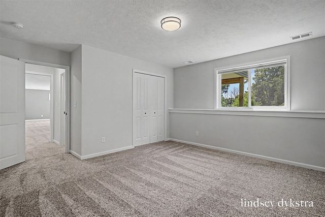 3864 Autumn Acres Court, Rockford, MI 49341