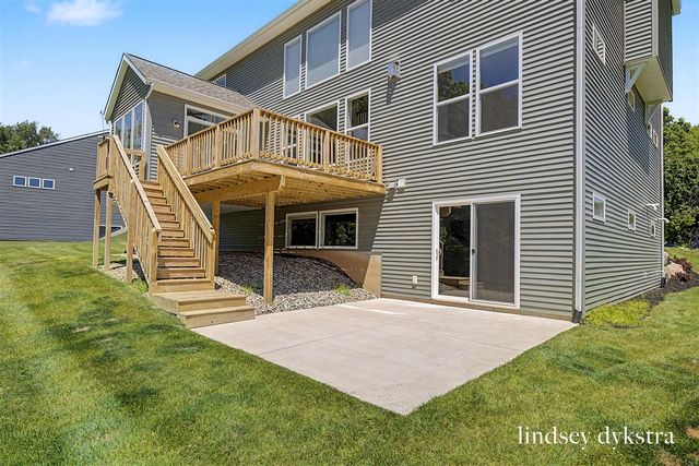 3864 Autumn Acres Court, Rockford, MI 49341