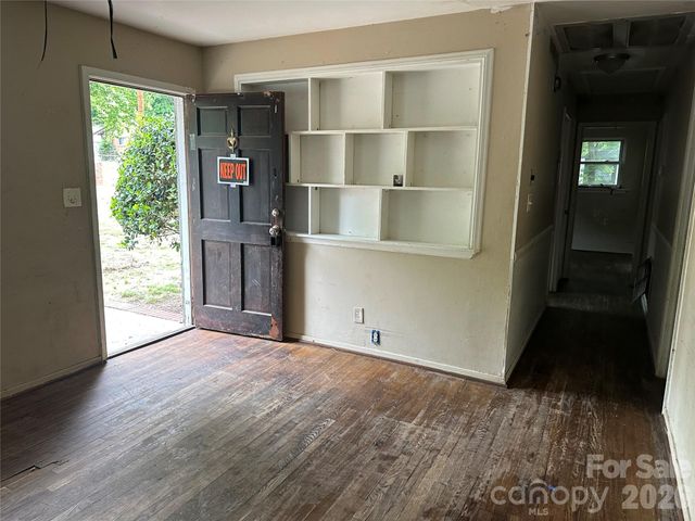 1103 Lewiston Avenue, Charlotte, NC 28208