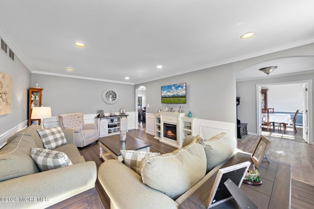 19 Heathwood Avenue, Jackson, NJ 08527