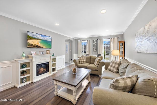 19 Heathwood Avenue, Jackson, NJ 08527