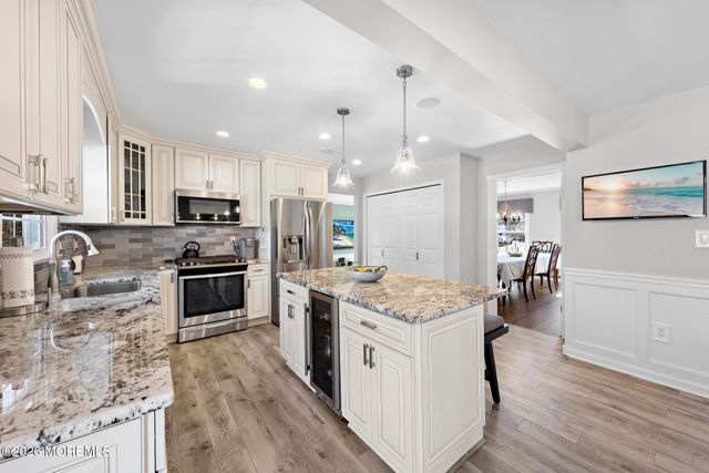 19 Heathwood Avenue, Jackson, NJ 08527