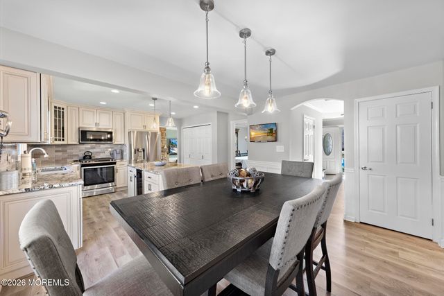 19 Heathwood Avenue, Jackson, NJ 08527