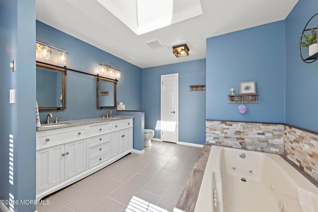 19 Heathwood Avenue, Jackson, NJ 08527