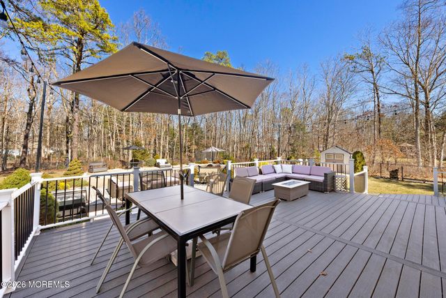 19 Heathwood Avenue, Jackson, NJ 08527