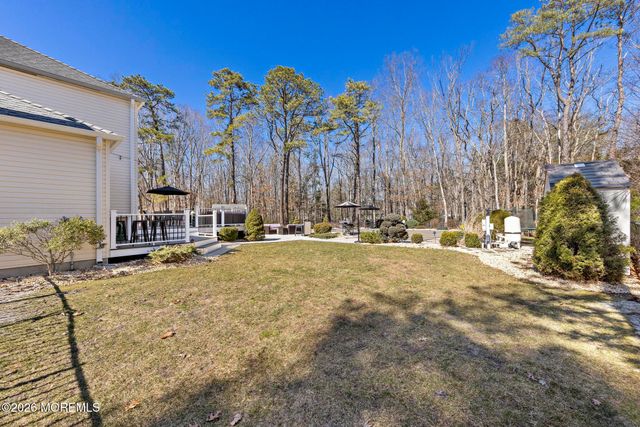 19 Heathwood Avenue, Jackson, NJ 08527