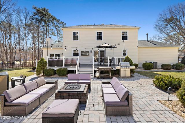 19 Heathwood Avenue, Jackson, NJ 08527