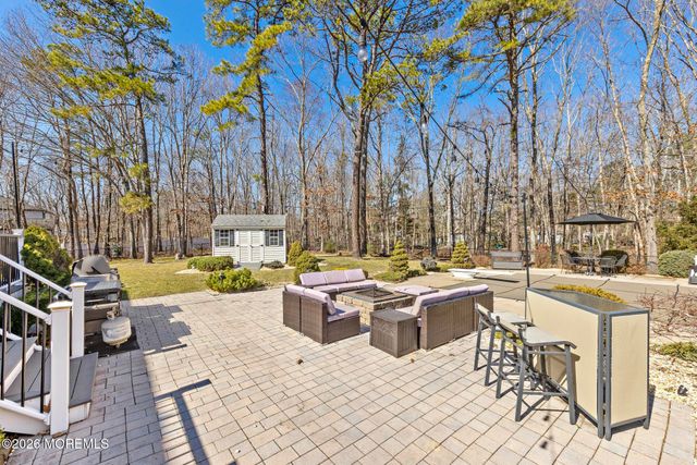 19 Heathwood Avenue, Jackson, NJ 08527