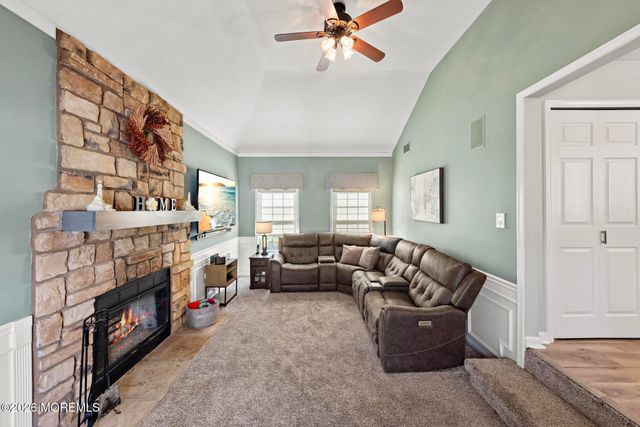 19 Heathwood Avenue, Jackson, NJ 08527