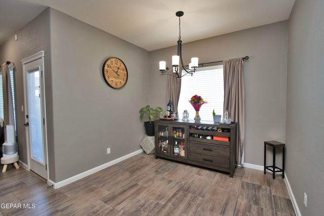 7743 Enchanted View Drive, El Paso, TX 79911