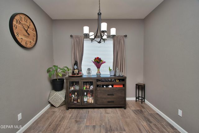 7743 Enchanted View Drive, El Paso, TX 79911