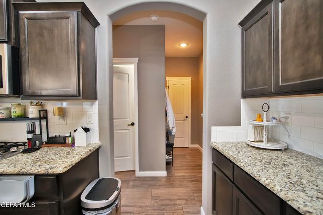 7743 Enchanted View Drive, El Paso, TX 79911