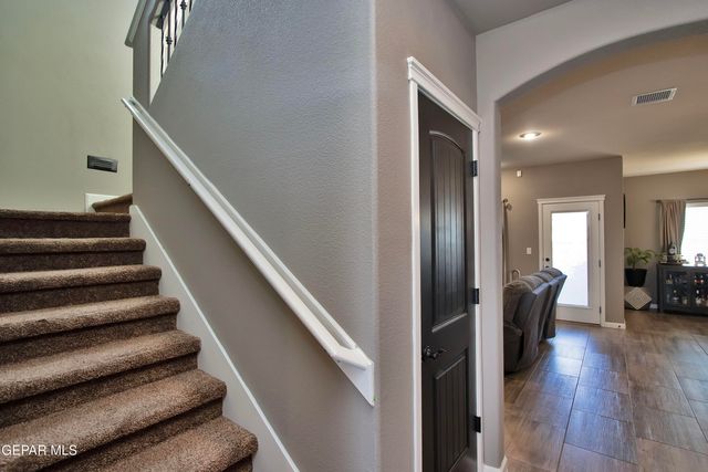 7743 Enchanted View Drive, El Paso, TX 79911