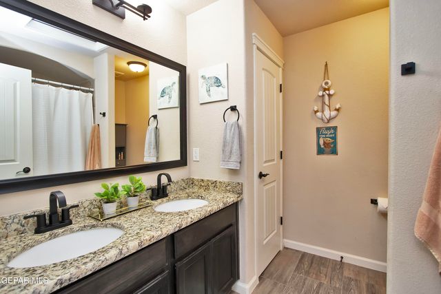 7743 Enchanted View Drive, El Paso, TX 79911