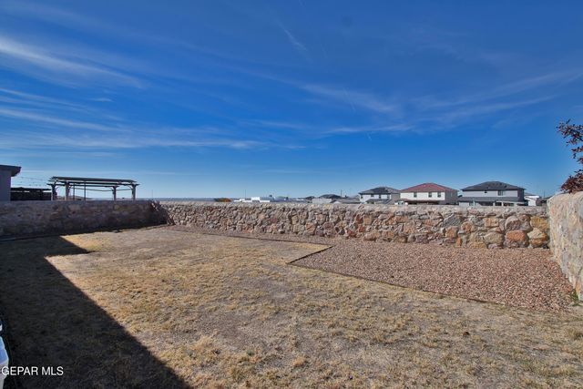 7743 Enchanted View Drive, El Paso, TX 79911