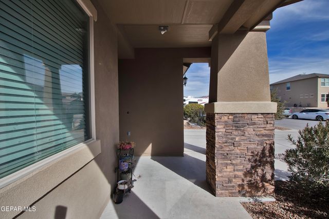 7743 Enchanted View Drive, El Paso, TX 79911