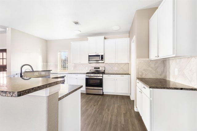 229 Road 662, Dayton, TX 77535