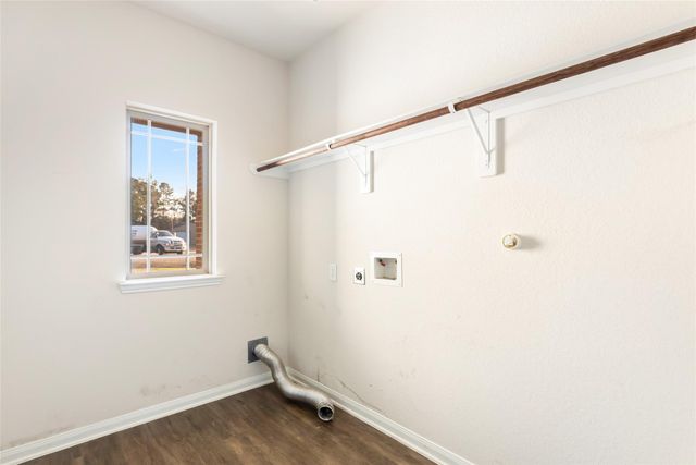 229 Road 662, Dayton, TX 77535