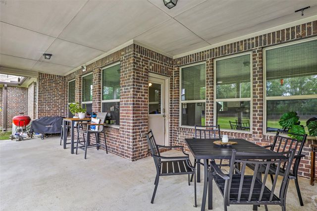 229 Road 662, Dayton, TX 77535