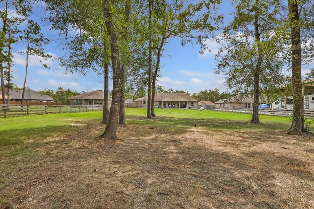 229 Road 662, Dayton, TX 77535