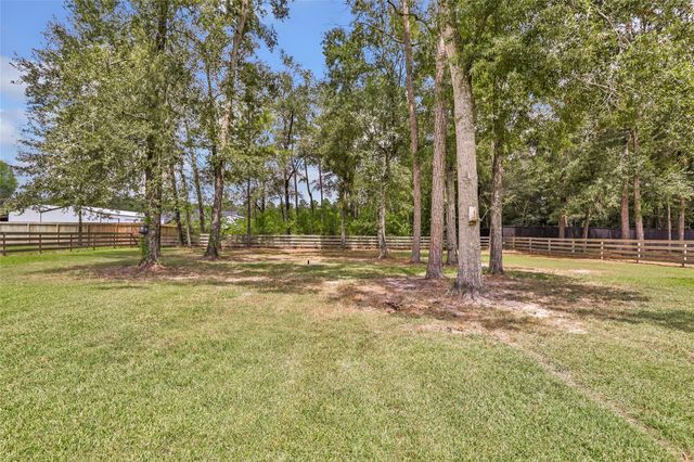 229 Road 662, Dayton, TX 77535