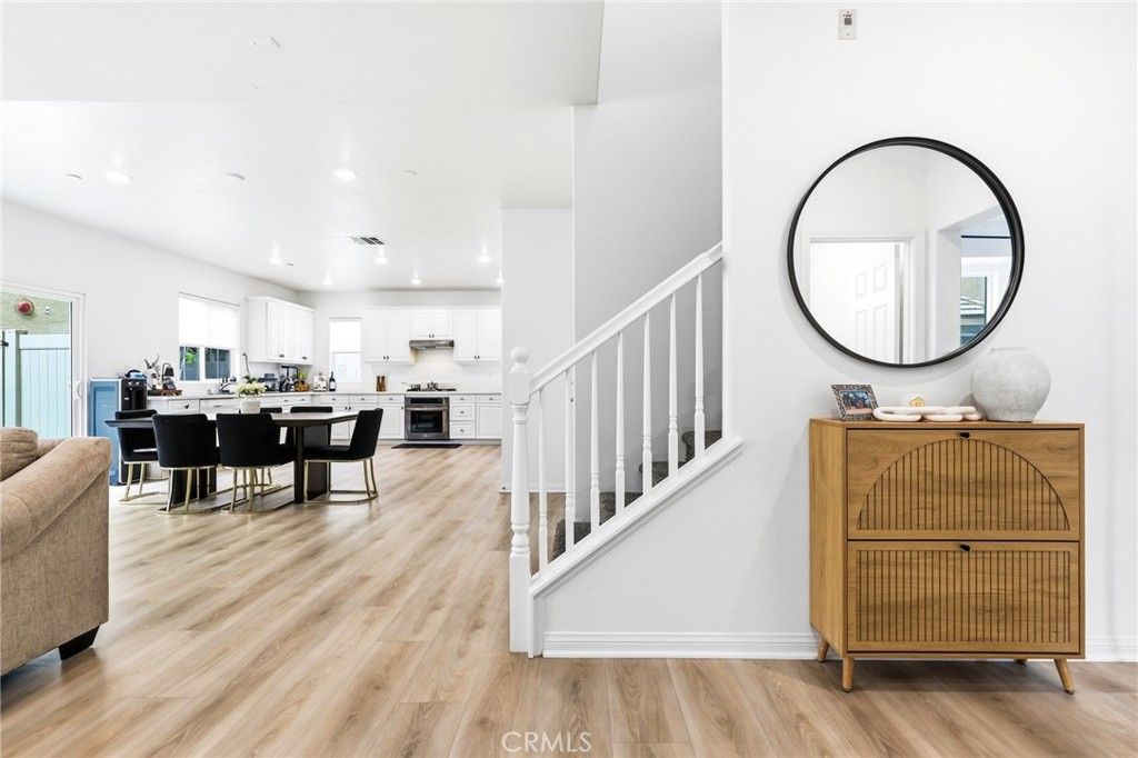 27464 Honeydew Court, Saugus, CA 91350 — photo 4