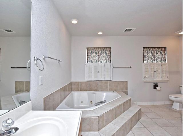 160 Sundance TRL, Liberty Hill, TX 78642