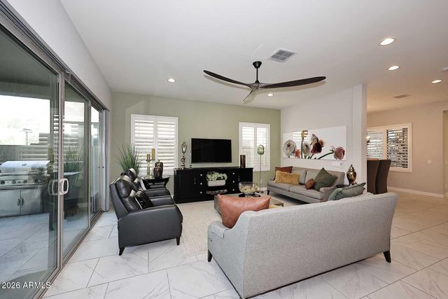 4638 E CASITAS DEL RIO Drive, Phoenix, AZ 85050
