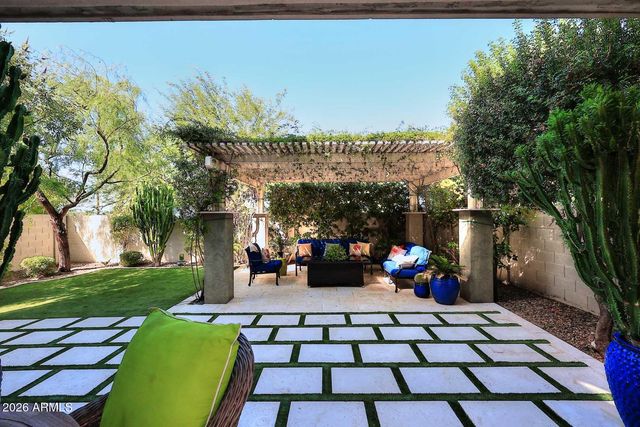 4638 E CASITAS DEL RIO Drive, Phoenix, AZ 85050