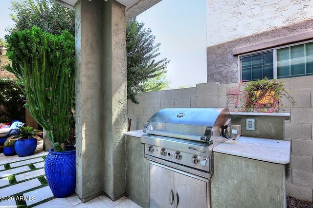 4638 E CASITAS DEL RIO Drive, Phoenix, AZ 85050
