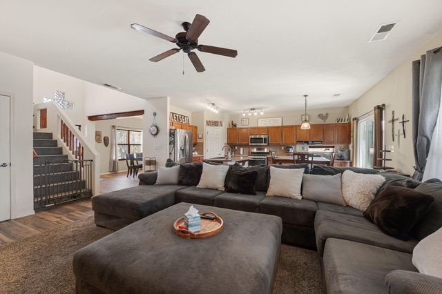 7424 Cedar Waxwing Place NW, Albuquerque, NM 87114