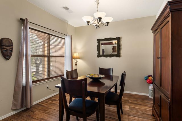 7424 Cedar Waxwing Place NW, Albuquerque, NM 87114