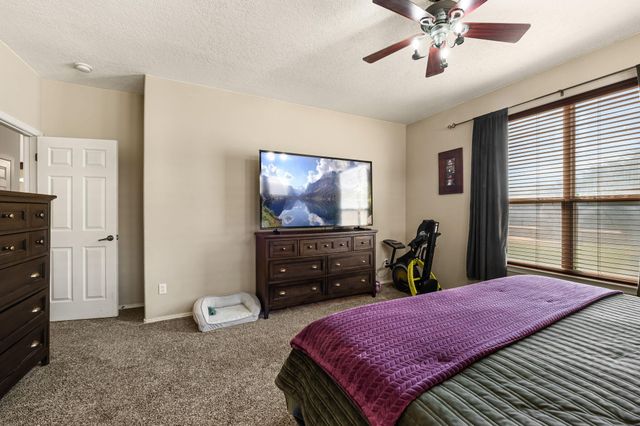 7424 Cedar Waxwing Place NW, Albuquerque, NM 87114