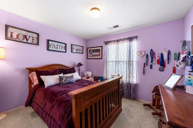 7424 Cedar Waxwing Place NW, Albuquerque, NM 87114